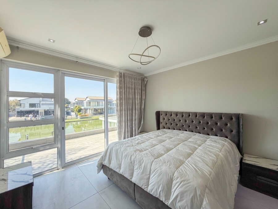 5 Bedroom Property for Sale in The Islands Estates North West